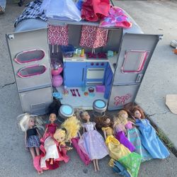 Our Generation RV plus Barbie’s & Accessories 