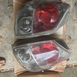 O7 Toyota Matrix Tail Lights