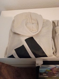 Adidas sweater shirt and sweatpants