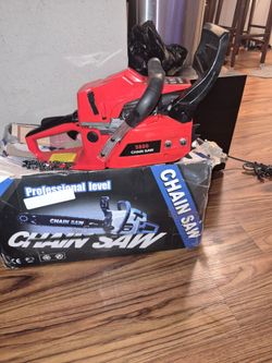 Gas chainsaw  wigh chain /no  chain bar
