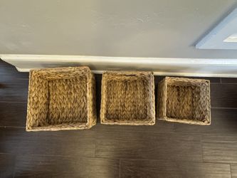 3 Nesting Wicker Baskets Square 
