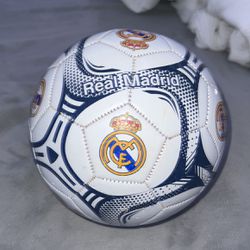 Size 5 Real Madrid Ball    HALA MADRID!!!