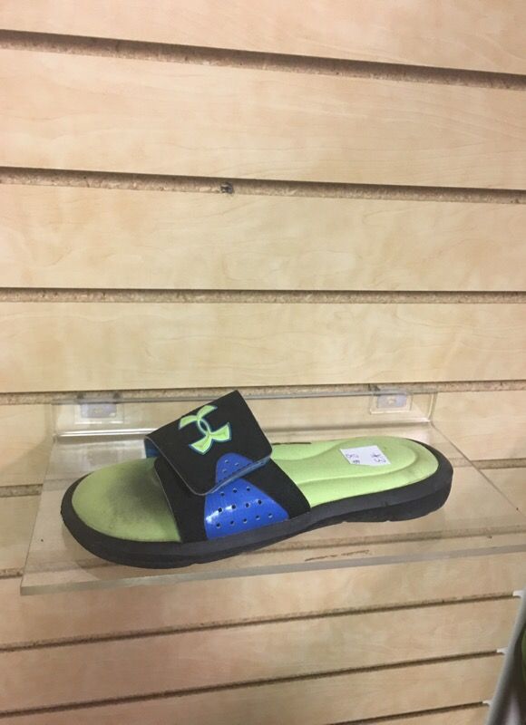 Under Armour Youth 4 sandals