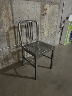 Metal Table Chairs!!