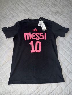 Size medium woman messi t shirt
