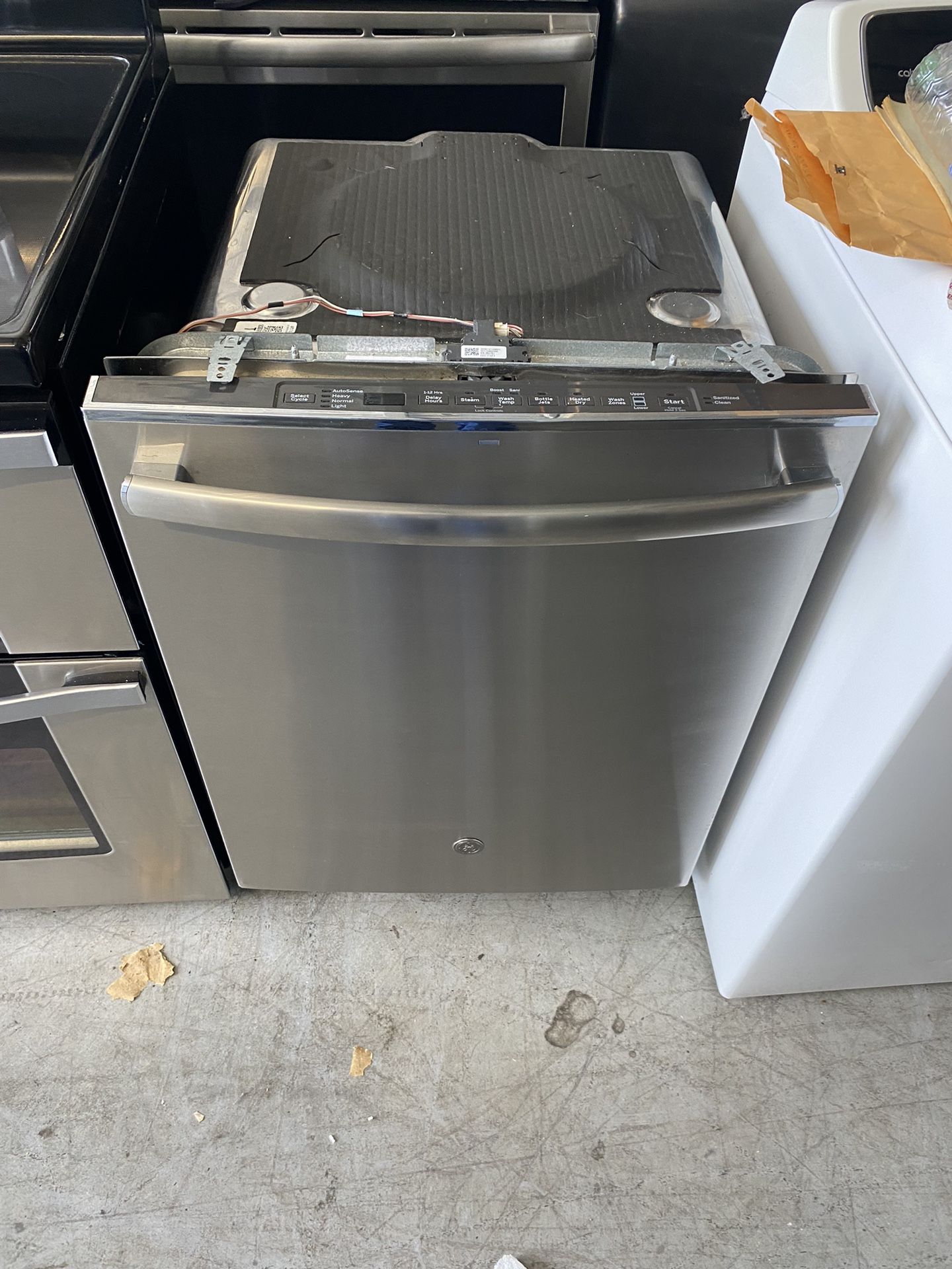 Stainless Steel 24” Integrated Dishwasher 