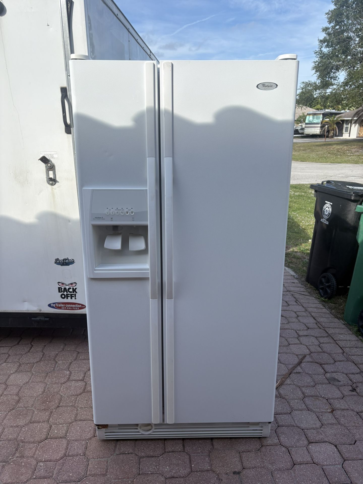 Refrigerator