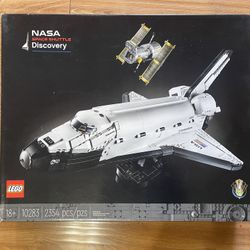 Lego Nasa Space Shuttle Discovery 10283 (New)