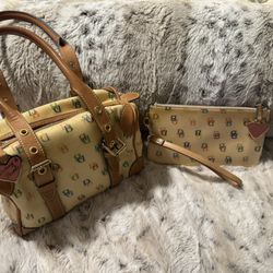Dooney & Bourke Purse
