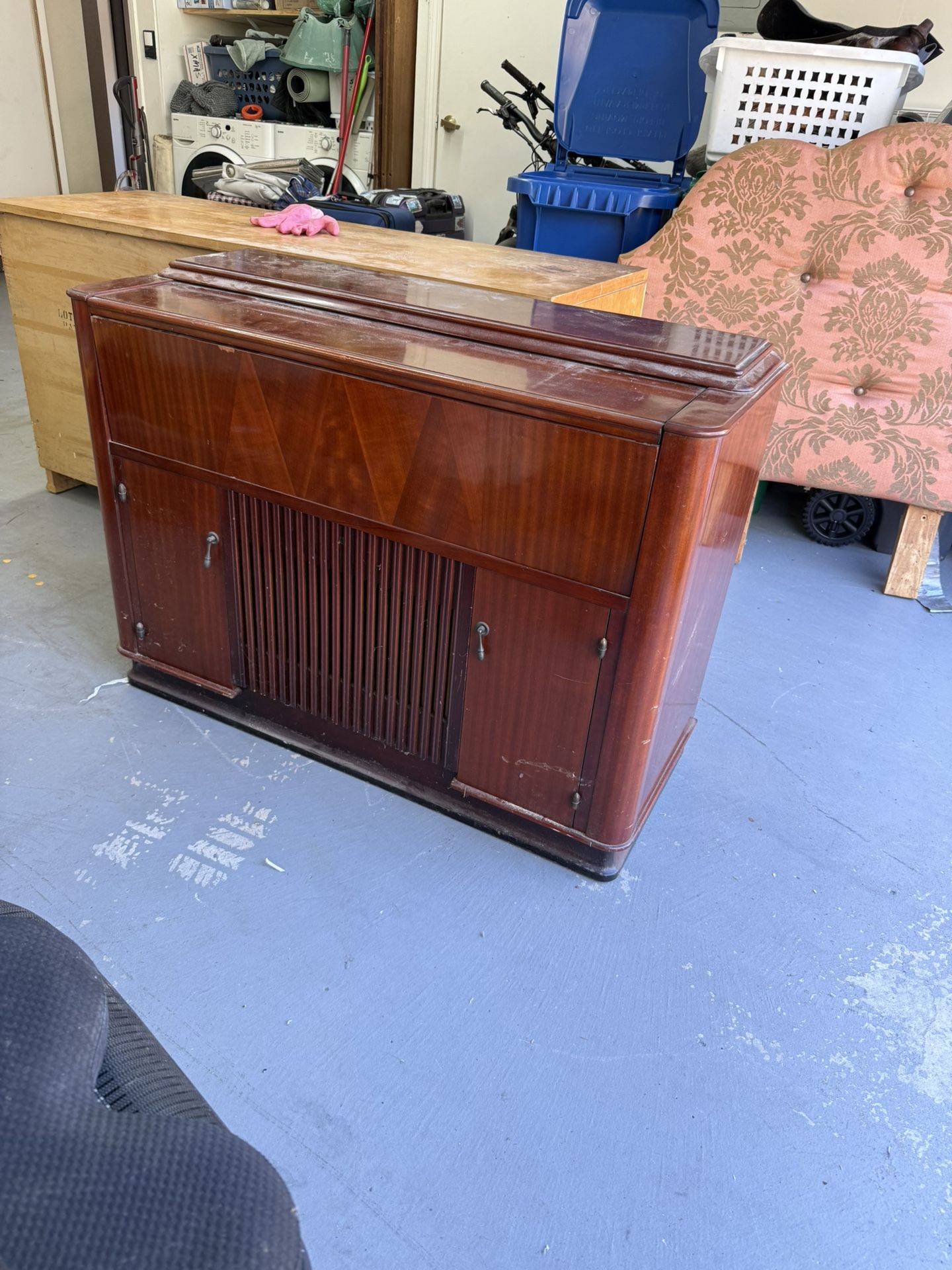 MCM Music Radio Wood Cabinet By Philips