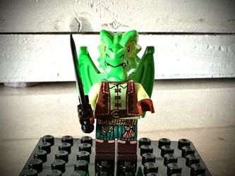 New Lego Custom Dungeons And Dragons Green Dragonborn Minifigure