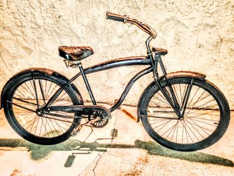 Old-School Murdered-Out Black Beach Cruiser