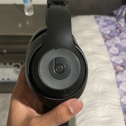  Beats Studio 3 pros Wireless Headphones - Pro Sound, Incredible Deal! 🎵