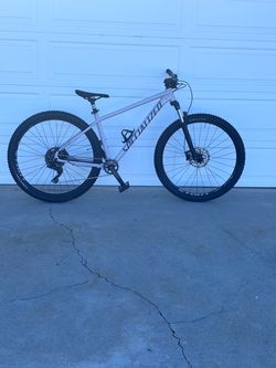 2021 Specialized Rockhopper