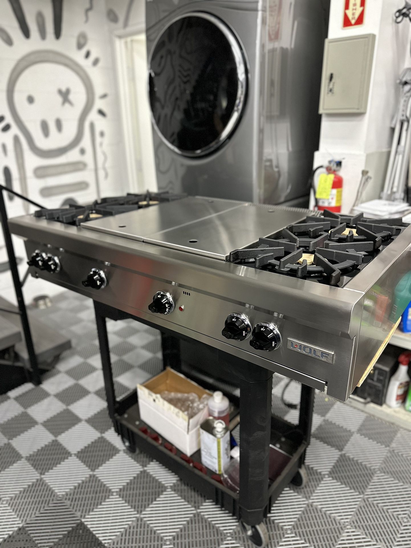 Wolf 48” Range Top w/ Griddle & Grill