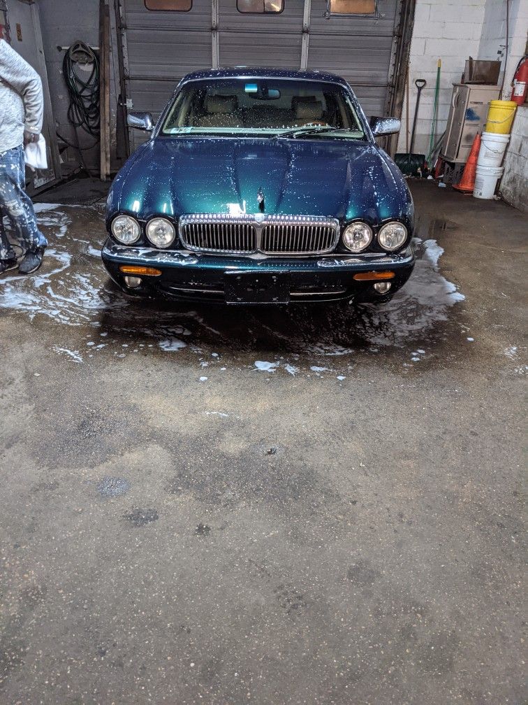 2001 Jaguar XJ8