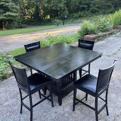 Dining Table, Black Color , Refurnished 