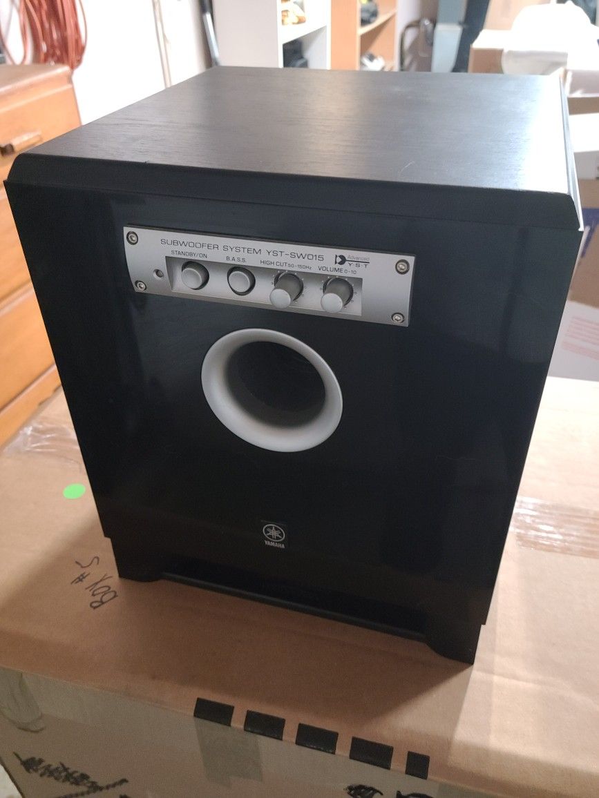 YAMAHA YST-SW015 Powered Subwoofer For Home Sterio