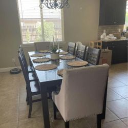 Solid Wood Dinning Table W/ Leaf Plus Chairs