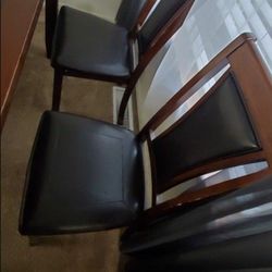 Table ,Chairs And Bench 