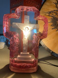 Religious item, beautiful cross lamp or night light, it’s made of clear transparent resin to $22 in like new condition
