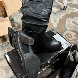 Woman’s Boots 