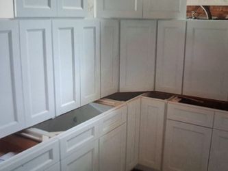 Shaker White Kitchen Cabinets