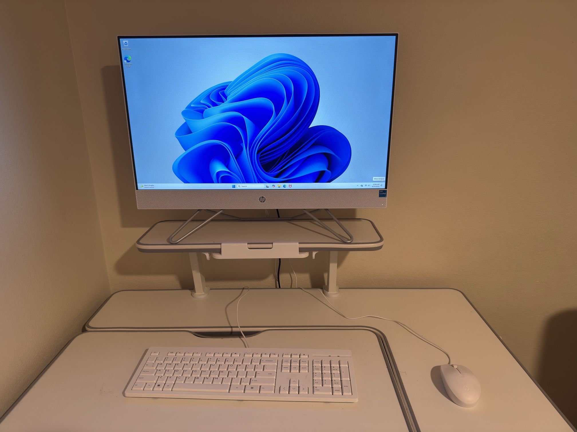 HP All-in-One Desktop 27