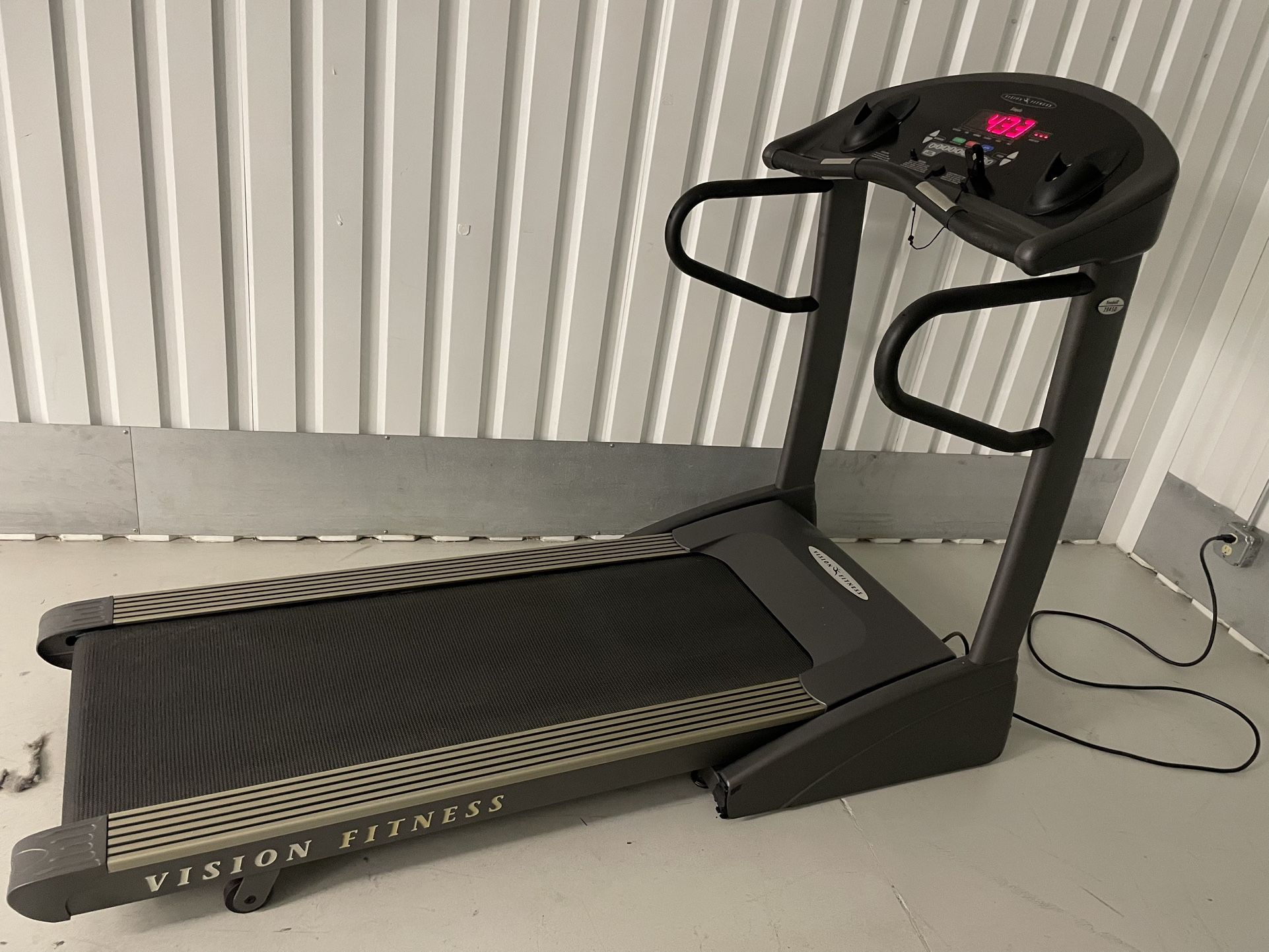 Treadmill Running Vision Fitness Treadmill T9450 Vision Fitness