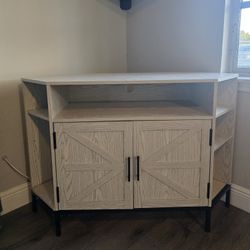 Rustic Grey Corner TV Table