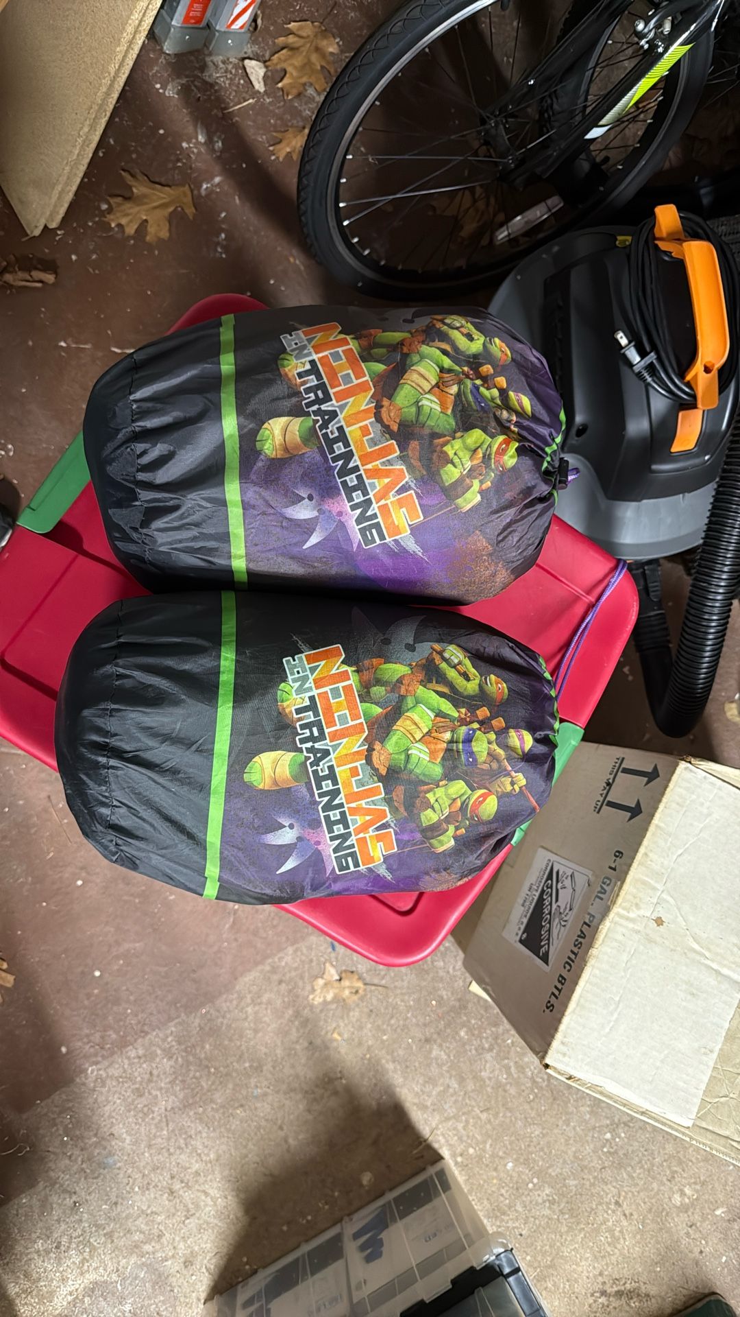 2 Teenage Mutant Ninja Turtles Sleeping Bags
