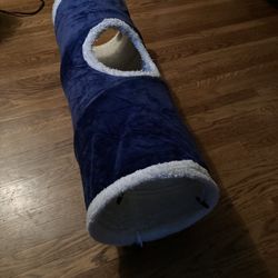 Blue Pet Tunnel