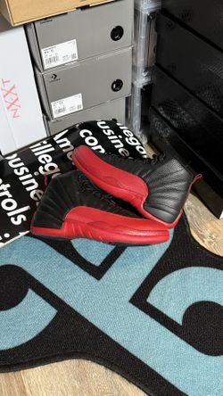 JORDAN 12 RETRO FLU GAME 2016 VERSION SIZE 10.5 MEN