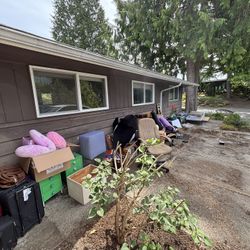 Random items, furniture, all FREE at 1836 125th AVE SE Bellevue, WA