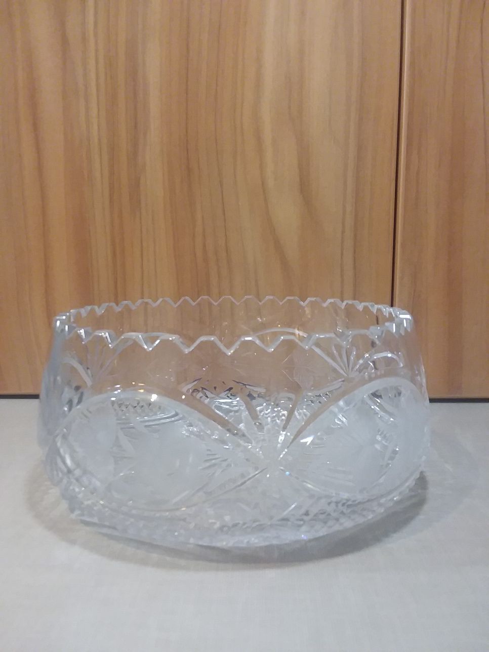 Crystal Floral Sawtooth Bowl