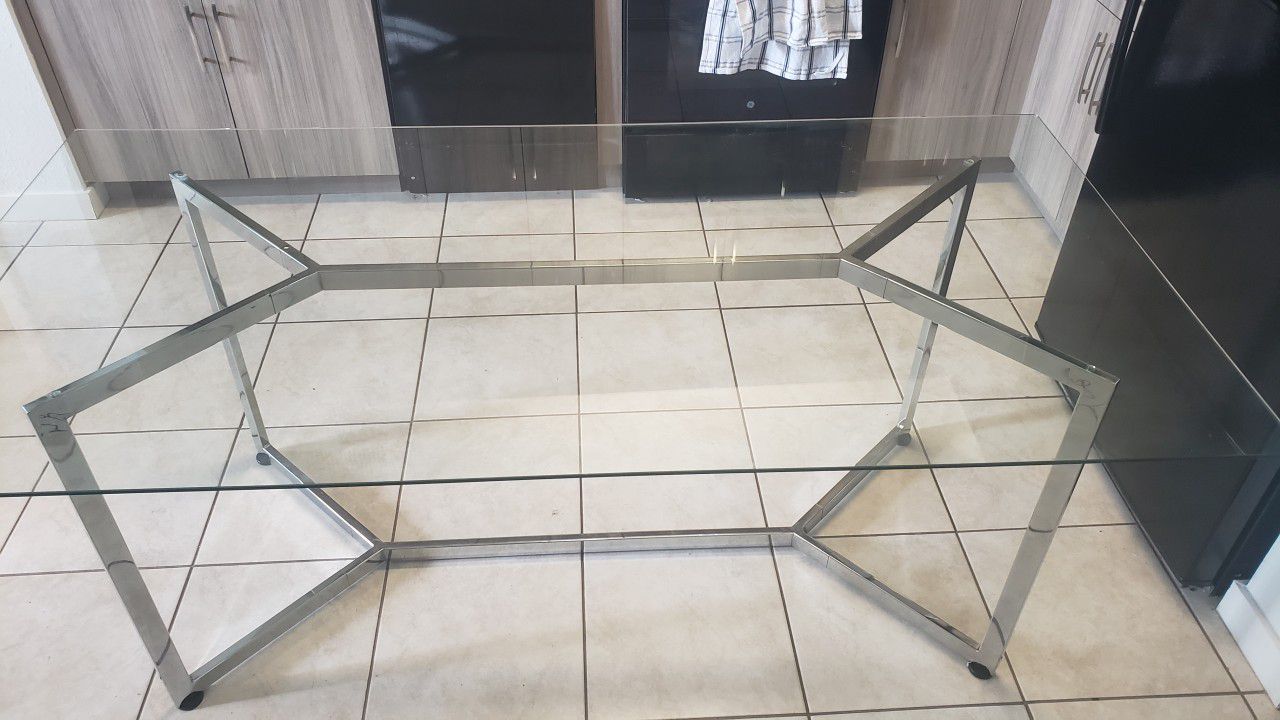 Glass dining table, 4 to 6 chairs