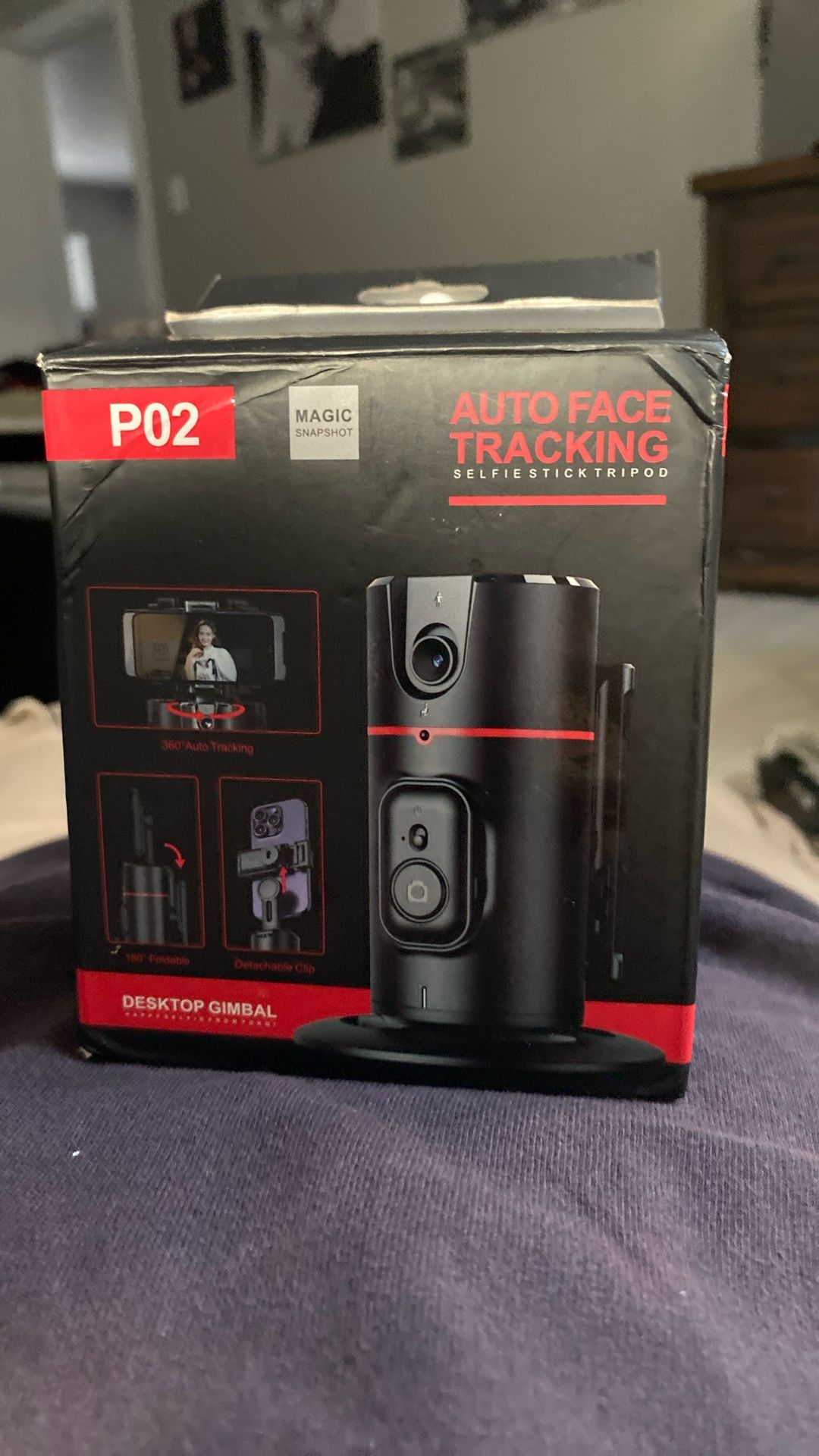 P02 Auto Face Tracking Selfie Stick