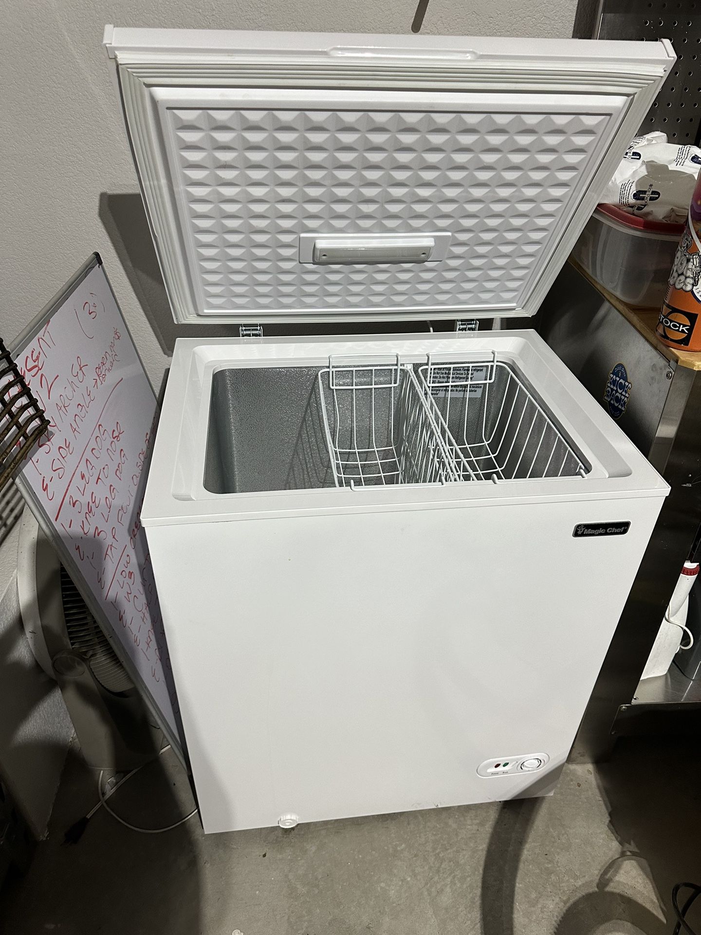 Magic Chef 5 cubic Ft Chest Freezer