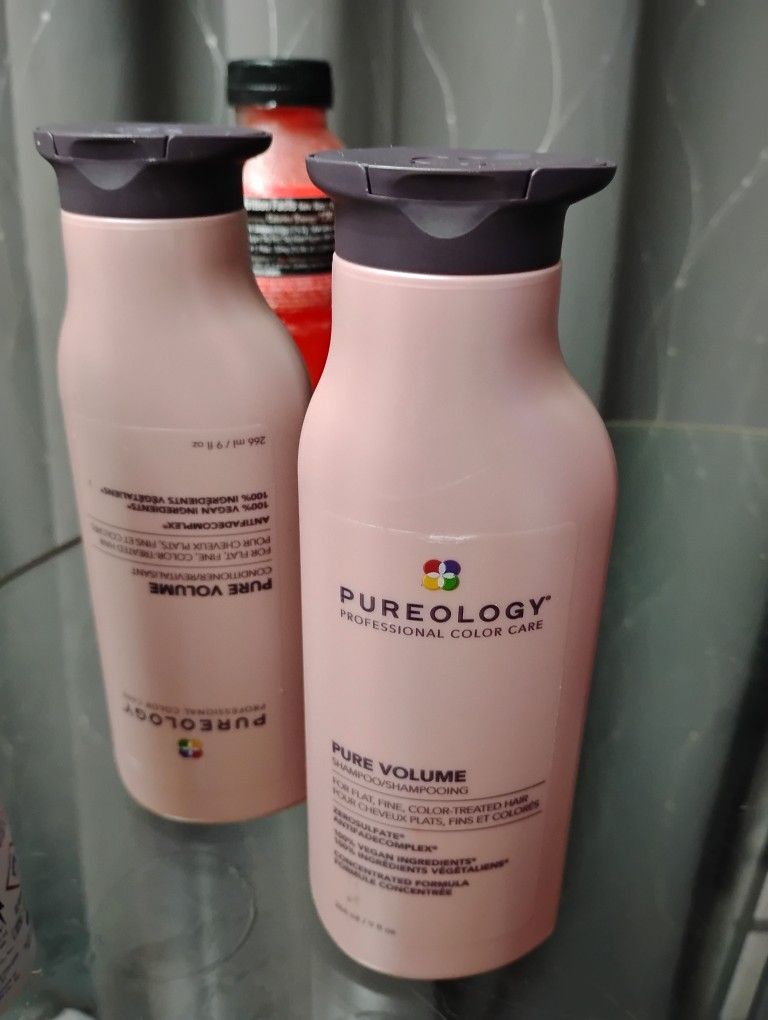 Pureology Pure Volume Shampoo & Conditioner Duo Set 9 fl oz / 266ml each Amplifies fine hair with this volumizing duo