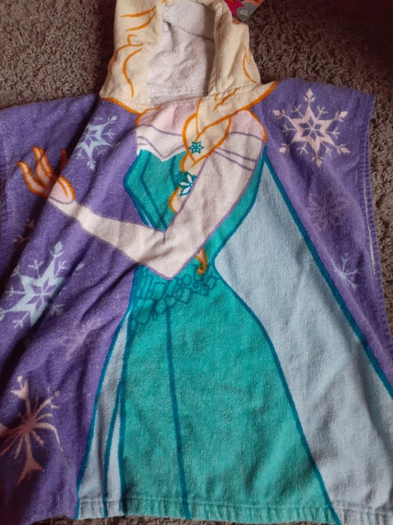 Disney elsa towel