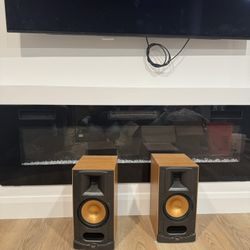 Klipsch RB-25 Speakers + Onkyo Receiver – Home Audio System