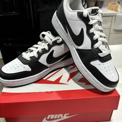Nikes Size 3.5Y