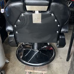 Barber/tattoo Chair