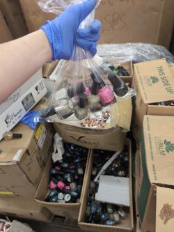 Bays Discount 12100 E Carson St Suite C, Hawaiian Gardens, CA 90716