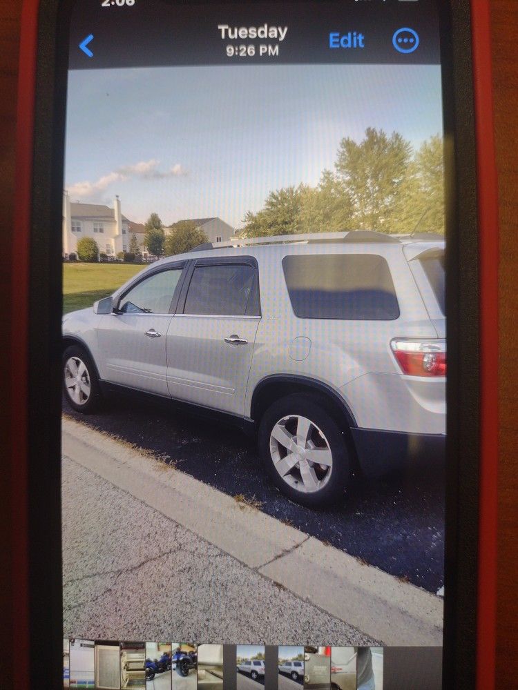 2011 GMC Acadia