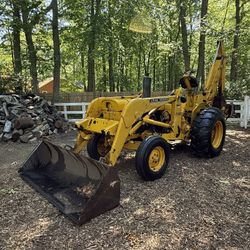 John Deere 400 Backhoe