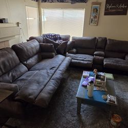 Catnapper Lay Flat Sectional Sofa 