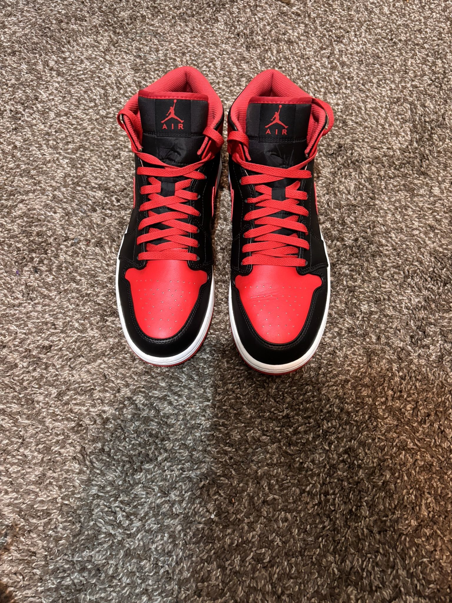 Nike Air Jordan 1 Mid ‘Alternate Bred’ Sneakers Red Black Design Size 12