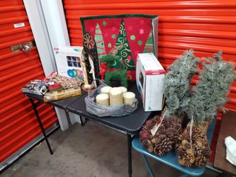 Christmas Holiday Decor Bundle Lot