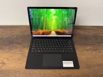 13.5”Microsoft Surface laptop 3 **Intel i7 16GB **Only $399